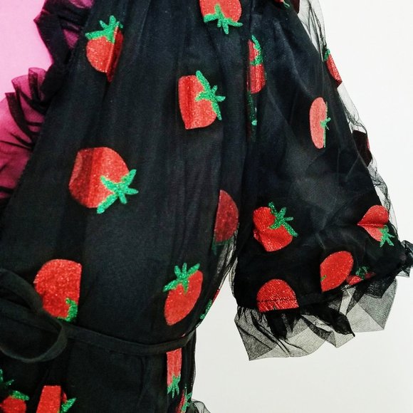 Hands up for Strawberry Dress - Picture 4 of 4